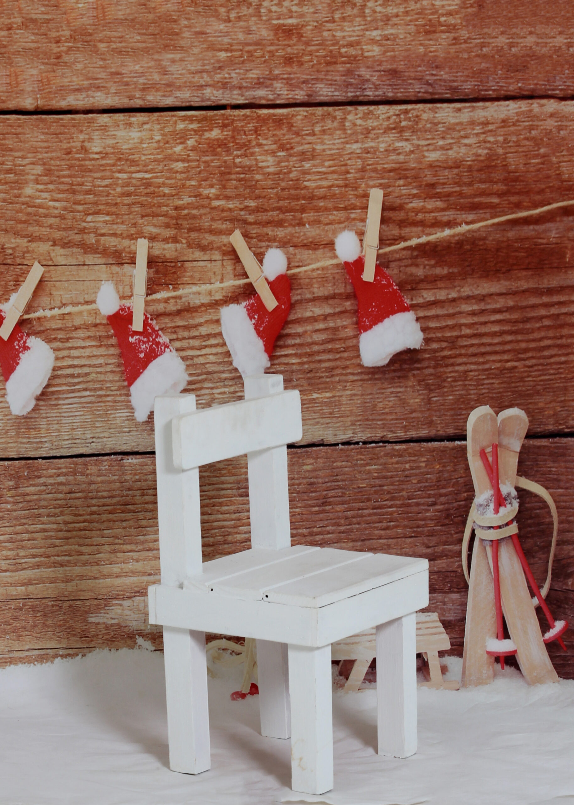 BACKDROP_Christmas Bunting & Prop